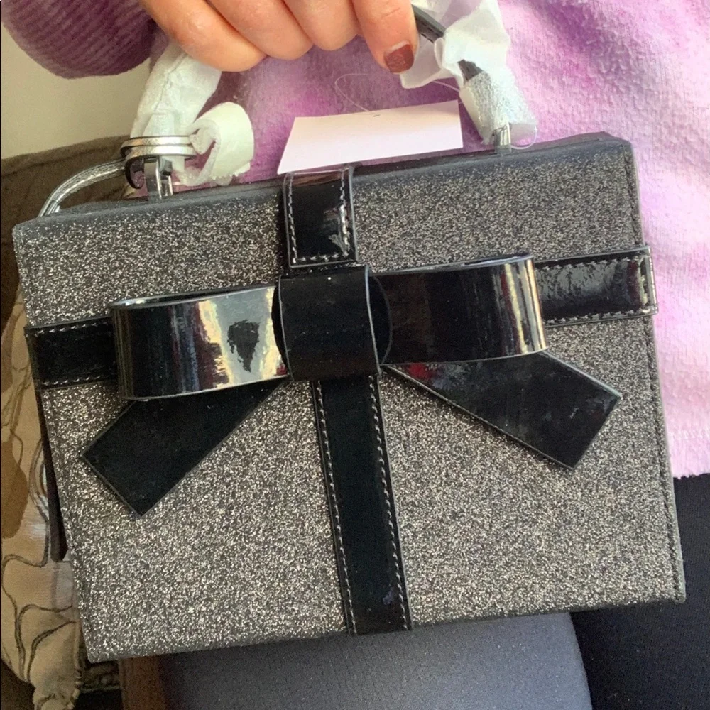 Authentic Kate spade glitter/leather gift box Crossbody/Satchel - Picture 2 of 16